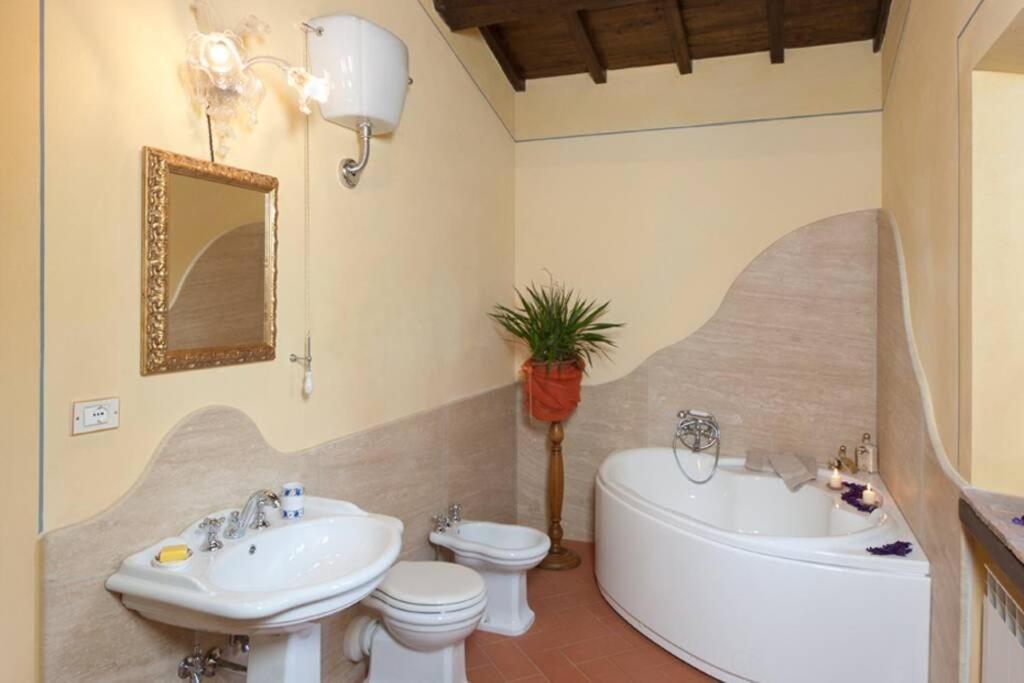 Villa Liz Tuscany, Private Pool, Hot Tub, Property Fenced, Pets Allowed 포피 외부 사진